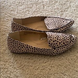Women’s flats